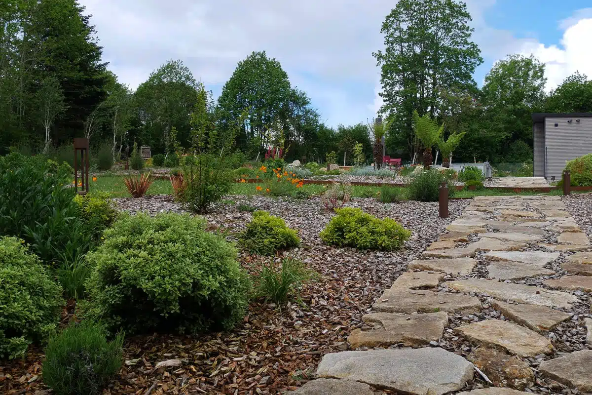 Jardin de Promenade La Plume des Jardins, Quimpe